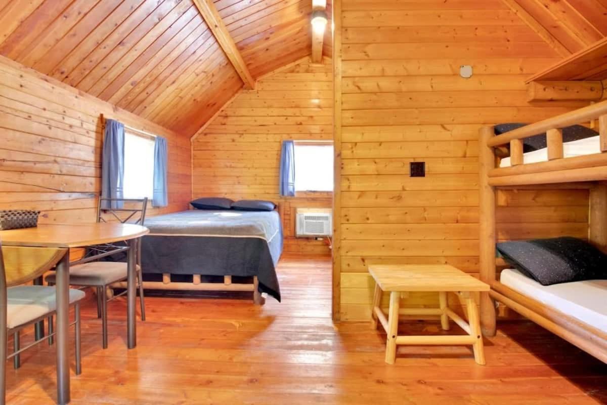 Secluded Rustic Cabin With Views Bloomington Extérieur photo